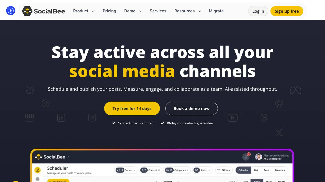 SocialBee homepage screenshot